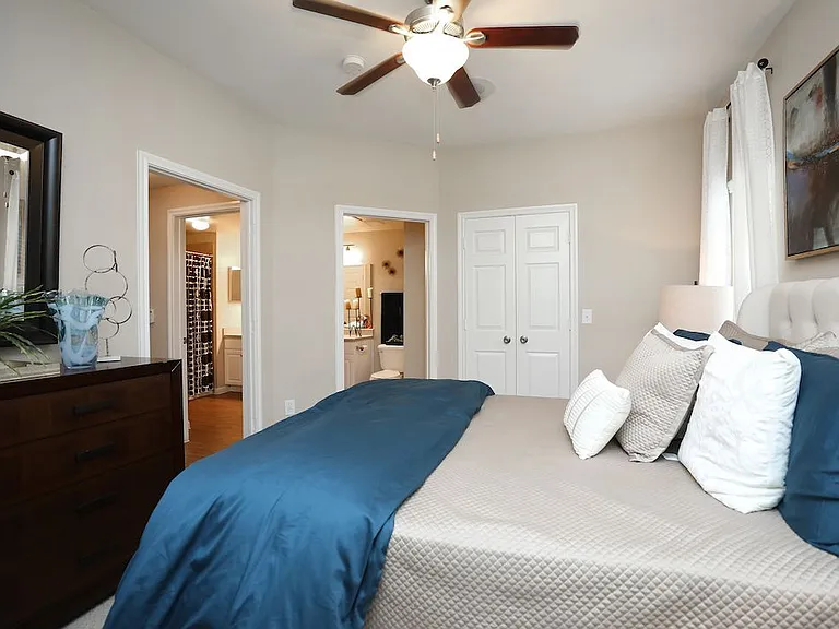 Enclave At Woodbridge — Photo 48