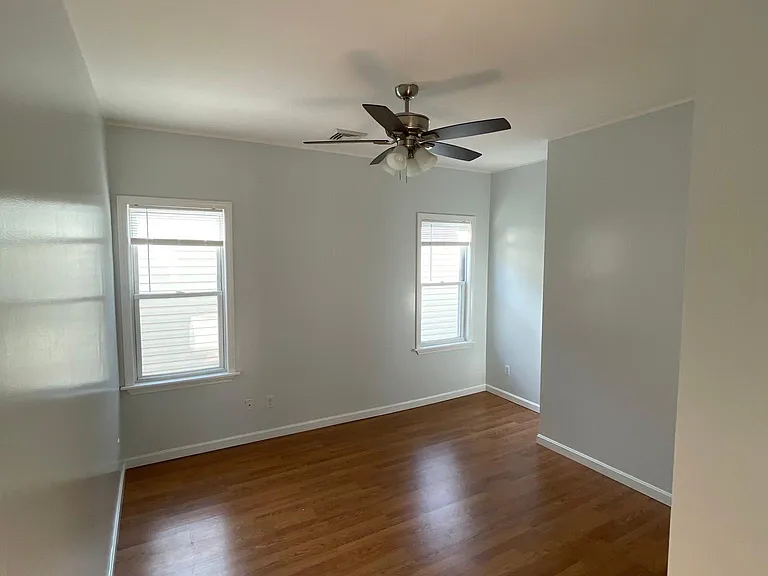 378 Montaup St #3 — Photo 21