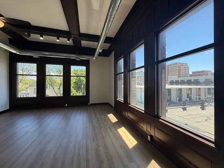 400 N Main St #330 — Photo 6