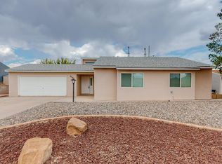 429 Wagon Train Dr SE, Rio Rancho, NM 87124
