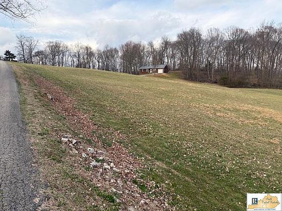 2nd image of 6574 Edmonton Rd