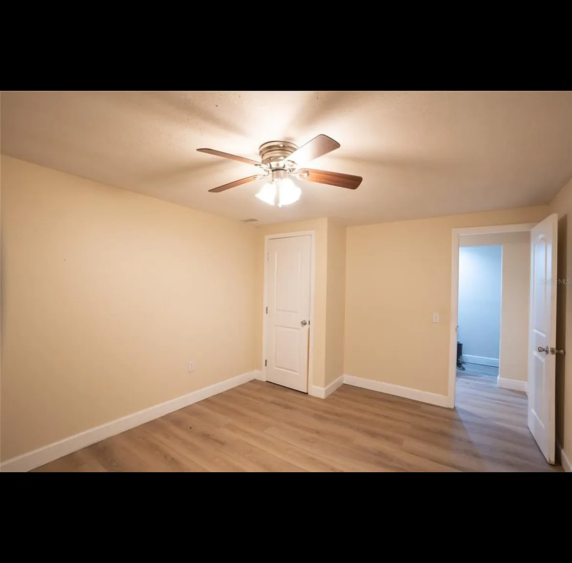 3 bed, 1408 sqft, $2,100 — Photo 4