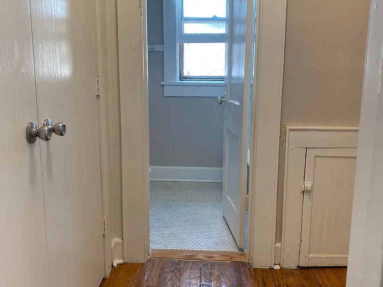2501 E Douglas Ave — Photo 26