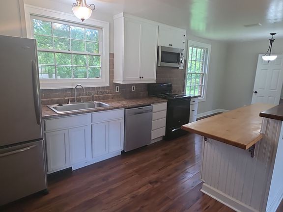 4th image of 2313 Lynn Rd NW