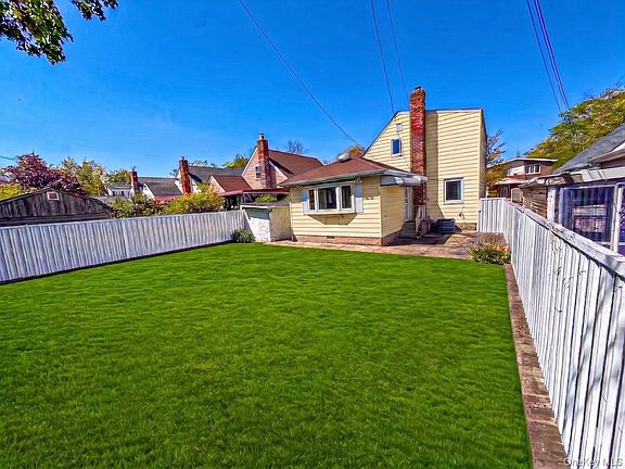 2nd image of 16324 20th Avenue