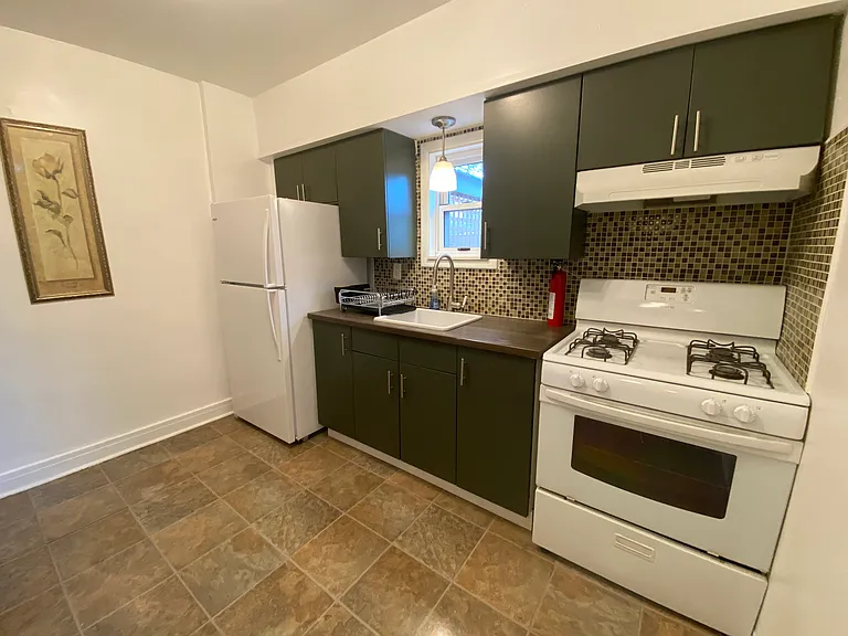 521 S Trenton Ave — Photo 7