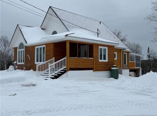 2104 Cormier, Beresford, NB E8K 2X6