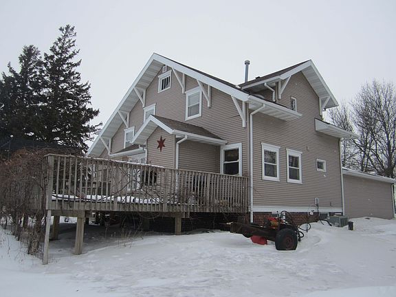 4th image of 3827 Finch Ave