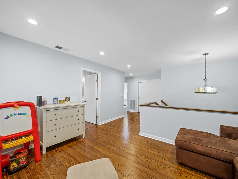 22 Pamrapo Ct W — Photo 22