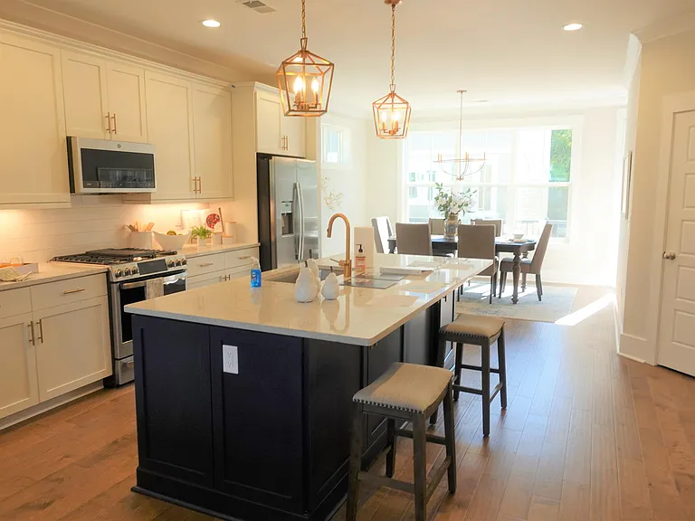 313 Pete Hollis Blvd — Photo 18
