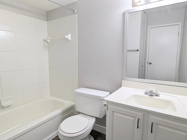 Copper Cove Apartments — Photo 46