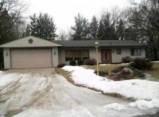 303 Wilson Dr, Saint Louis, MI 48880