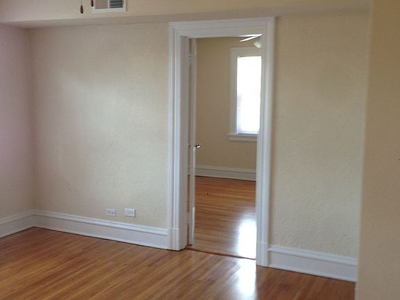 4th image of 4412 Grove Ave APT 1