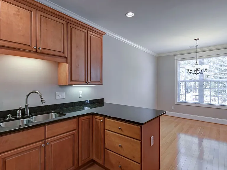 33 Heatherlaurel Ct — Photo 12