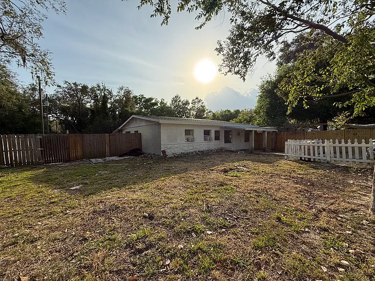 5074 Mapletree Ln — Photo 13