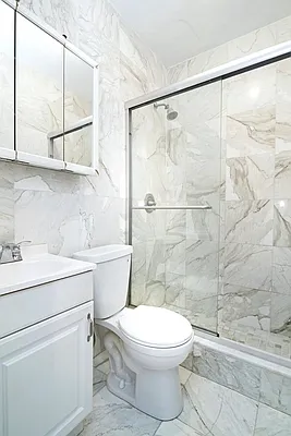 Rented by REAL New York | media 21