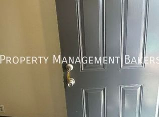 2700 White Ln #123, Bakersfield, CA 93304