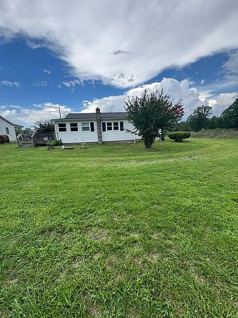 4 bed, 1392 sqft, $1,750 — Photo 2