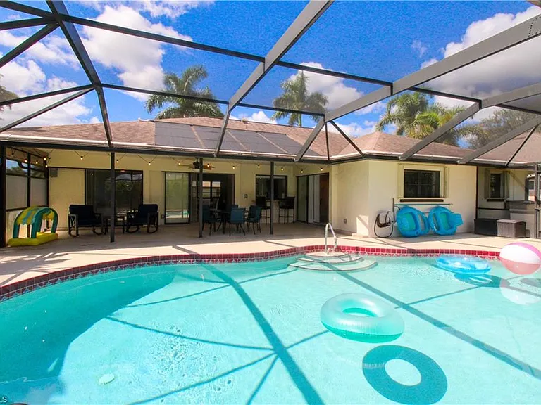 213 Bay Meadows Dr — Photo 45