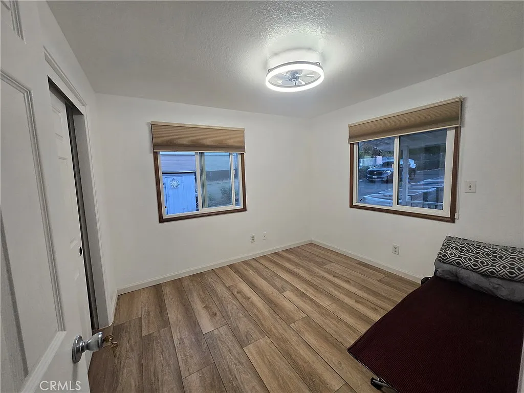 2 bed, 1.5 bath, 1940 sqft, $2,600 — Photo 4