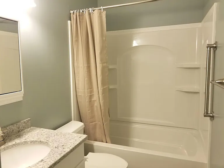 2113 Austin Dr — Photo 10