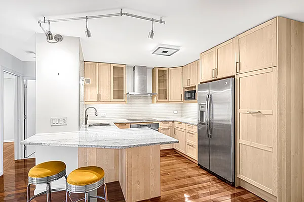 Sold by Compass | media 1