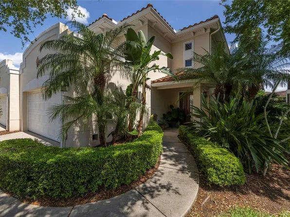 242 Valencia Cir, Saint Petersburg, FL 33716