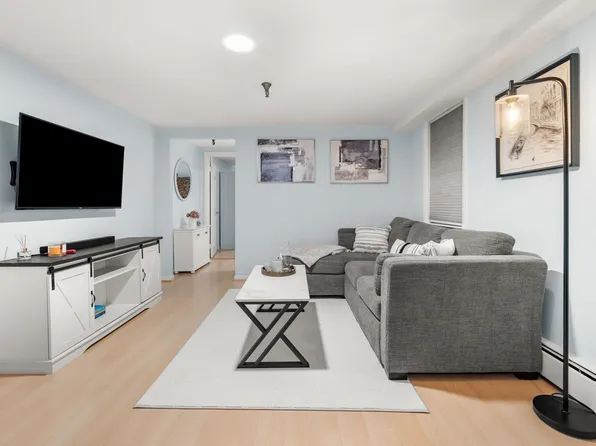 259 Beacon St APT 4, Boston, MA 02116