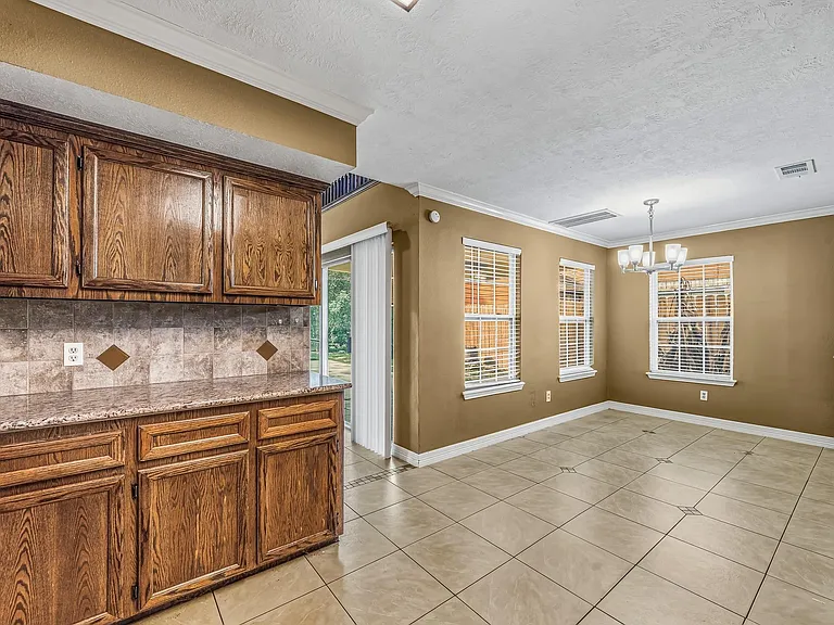 11510 Pagoda Dr — Photo 7