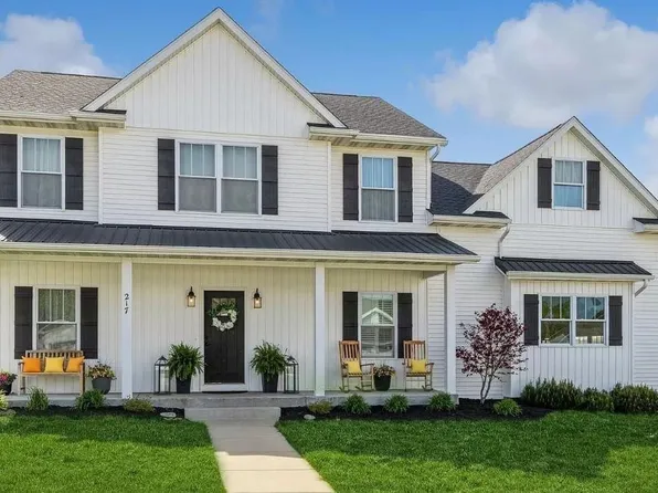 217 14th Ave, Dewitt, IA 52742