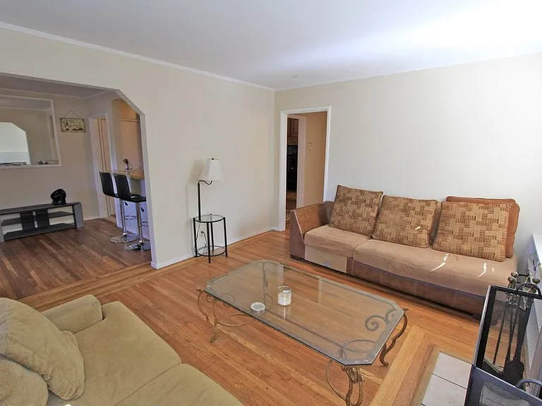 119 Park St — Photo 2