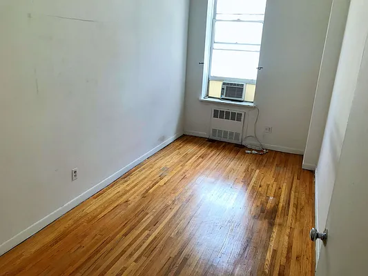 Rented by Joe Gotham LTD | media 22