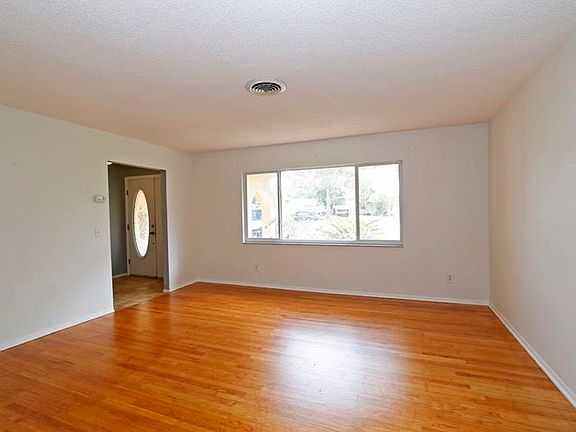 2nd image of 738 Hardwick Ct
