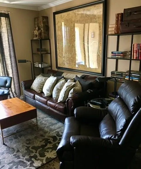 3435 Watermarke Pl — Photo 2