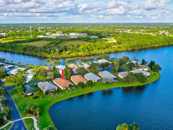 524 SW Cyrilla Trail SW, Port St Lucie, FL 34953