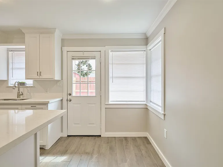 309 S Magnolia St — Photo 17