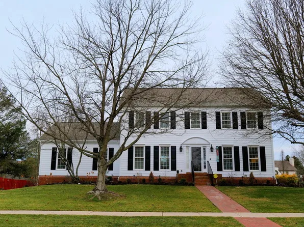 2124 Antigua Dr, Lexington, KY 40509