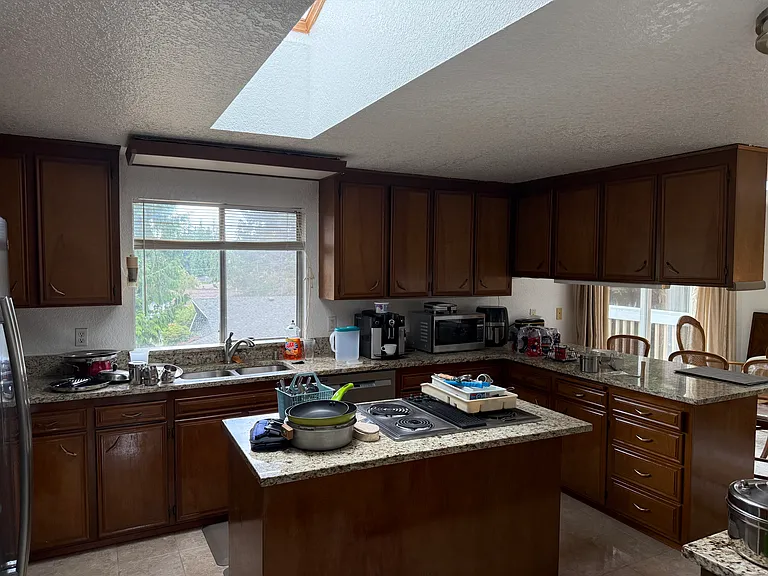 W Cypress Way — Photo 3