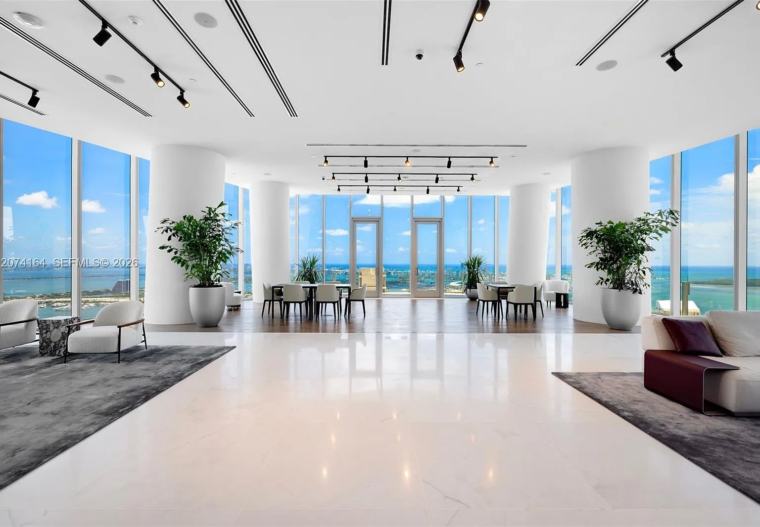 Aston Martin Residences — Photo 1