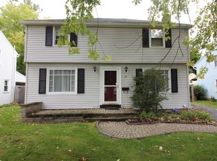 21 Winhurst Dr, Rochester, NY 14618