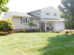7726 Frayer Ln, Liverpool, NY