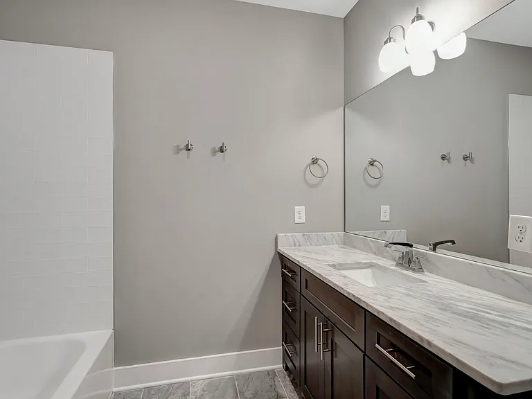 106B Lafayette Ct — Photo 30