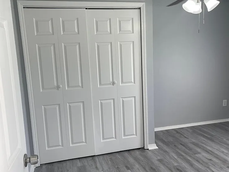 8255 Yolanda Ct — Photo 10