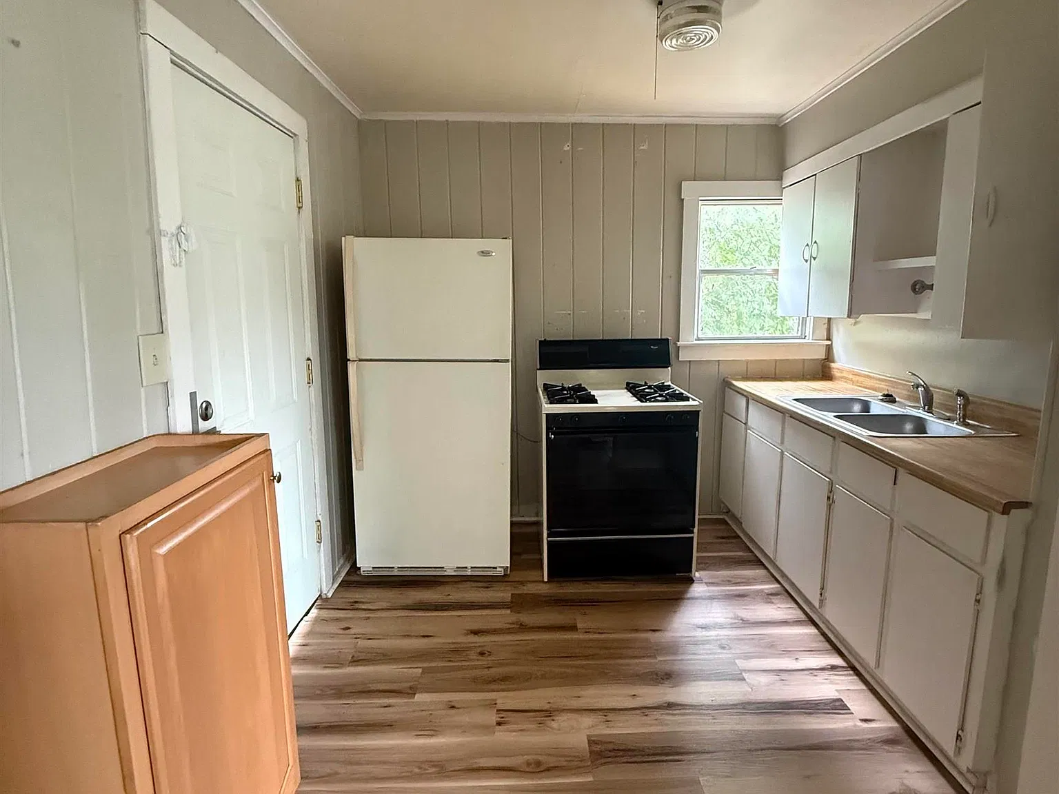 1 bed, 1.0 bath, 442 sqft, $595 — Photo 4
