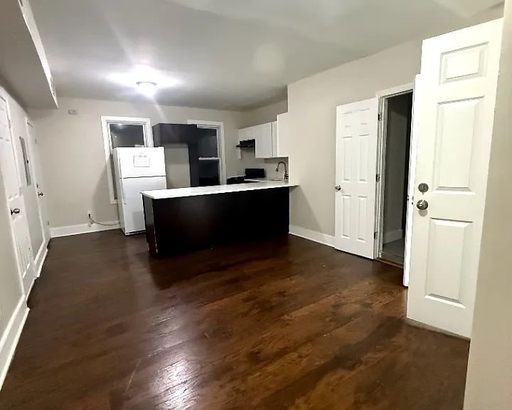 234-236 Renner Ave #3L — Photo 3