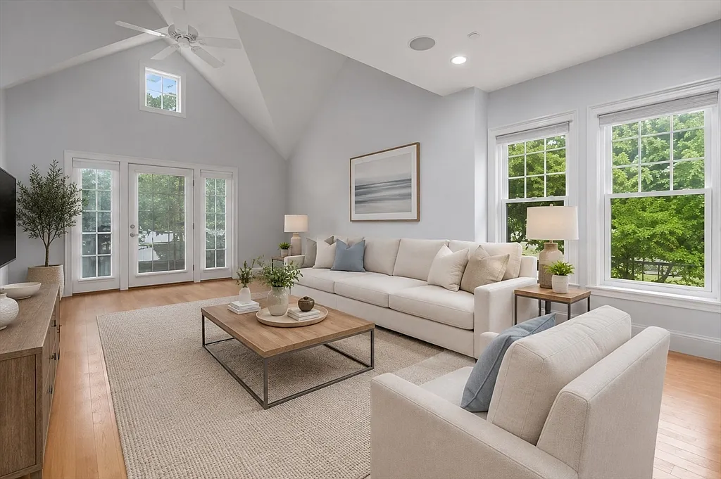 3 bed, 2.5 bath, 1947 sqft, $6,500 — Photo 3