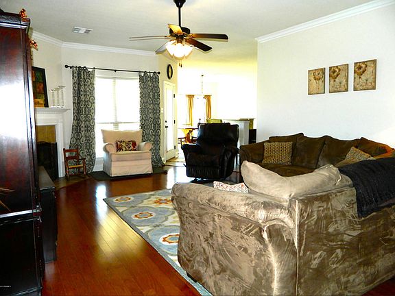 5th image of 108 Boston Ct