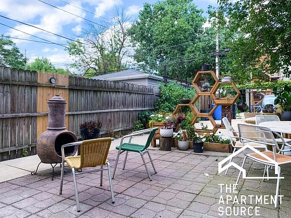 4th image of 1409 N Campbell Ave #1F