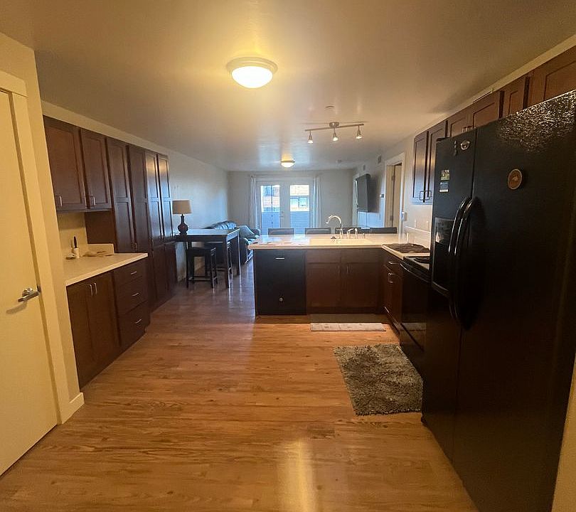 1st image of 210 S Cottonwood Rd #205
