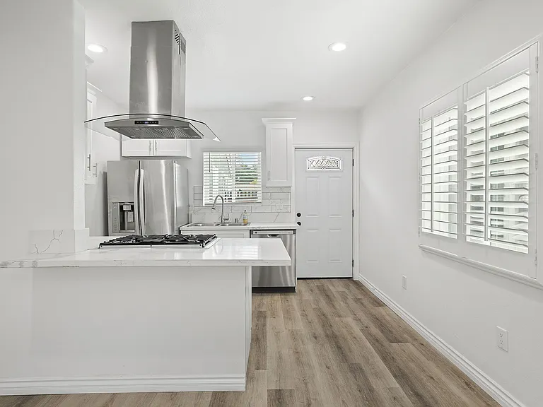 535 Wilson Ave #A — Photo 11